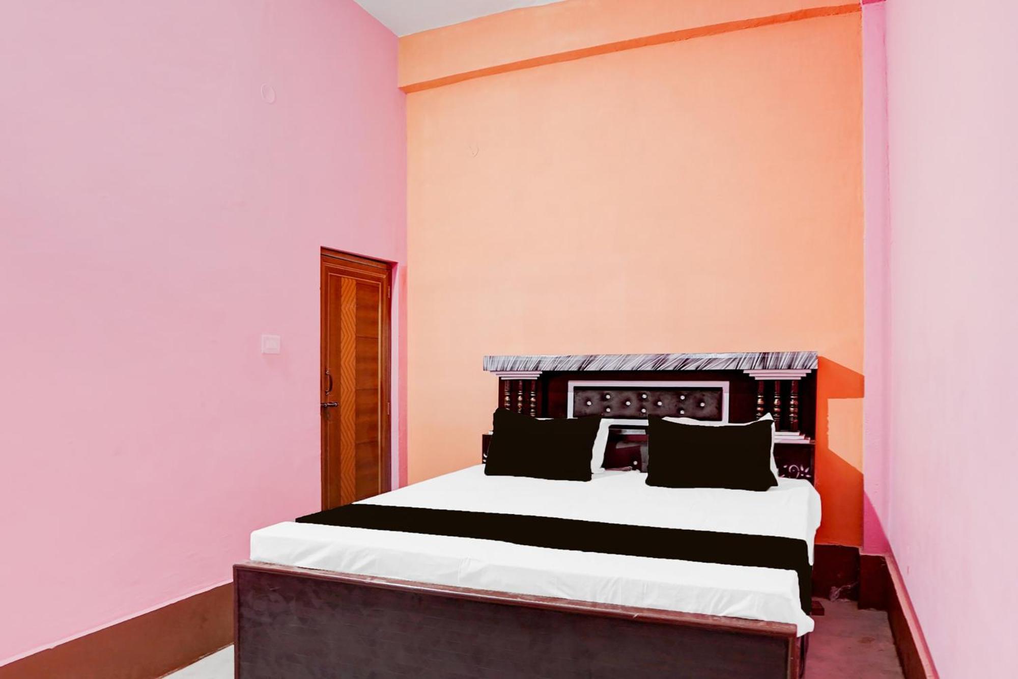 Spot On Celebration Hotel Kanpur Dış mekan fotoğraf