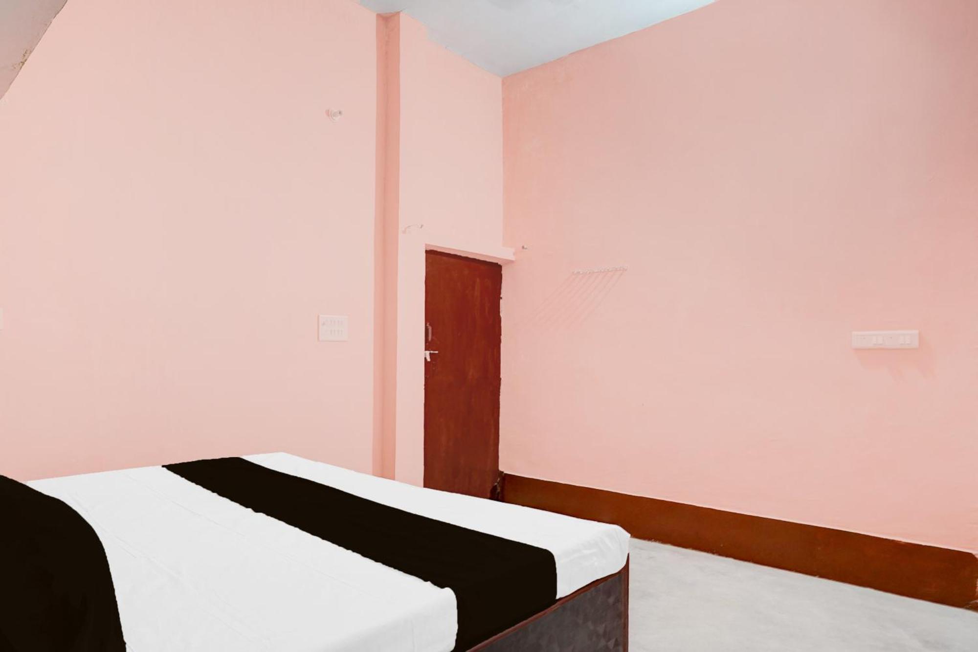 Spot On Celebration Hotel Kanpur Dış mekan fotoğraf